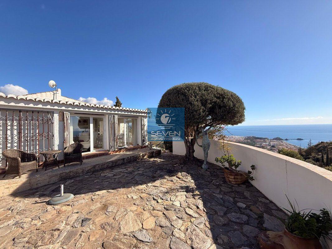 Chalet for Sale in Almuñécar