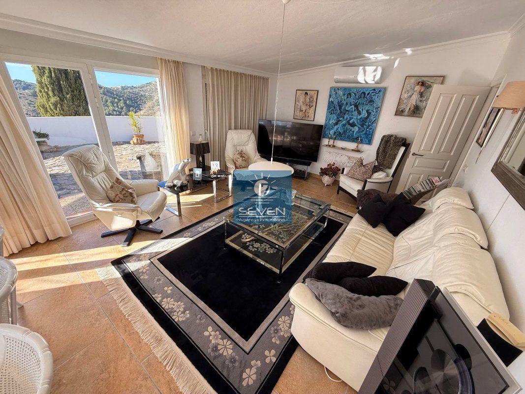 Chalet for Sale in Almuñécar