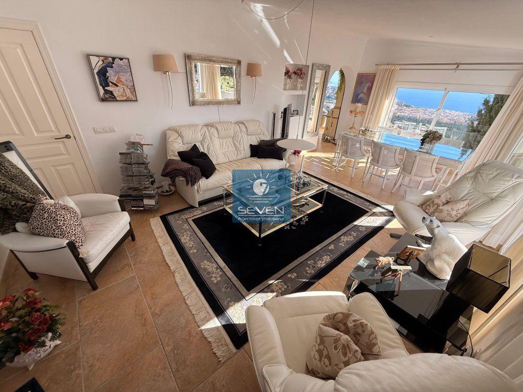 Chalet for Sale in Almuñécar