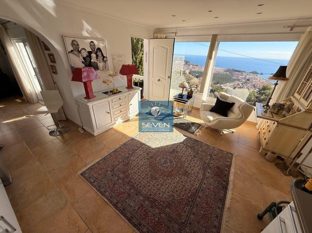 Chalet for Sale in Almuñécar