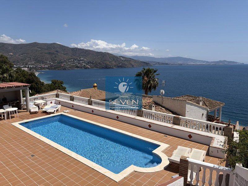 Apartamento en Venta en Almuñécar