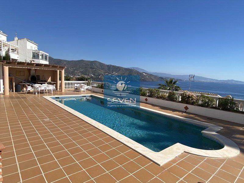 Apartamento en Venta en Almuñécar