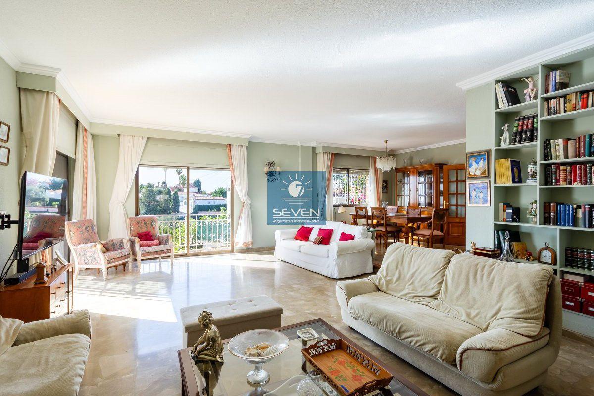 Chalet for Sale in Almuñécar