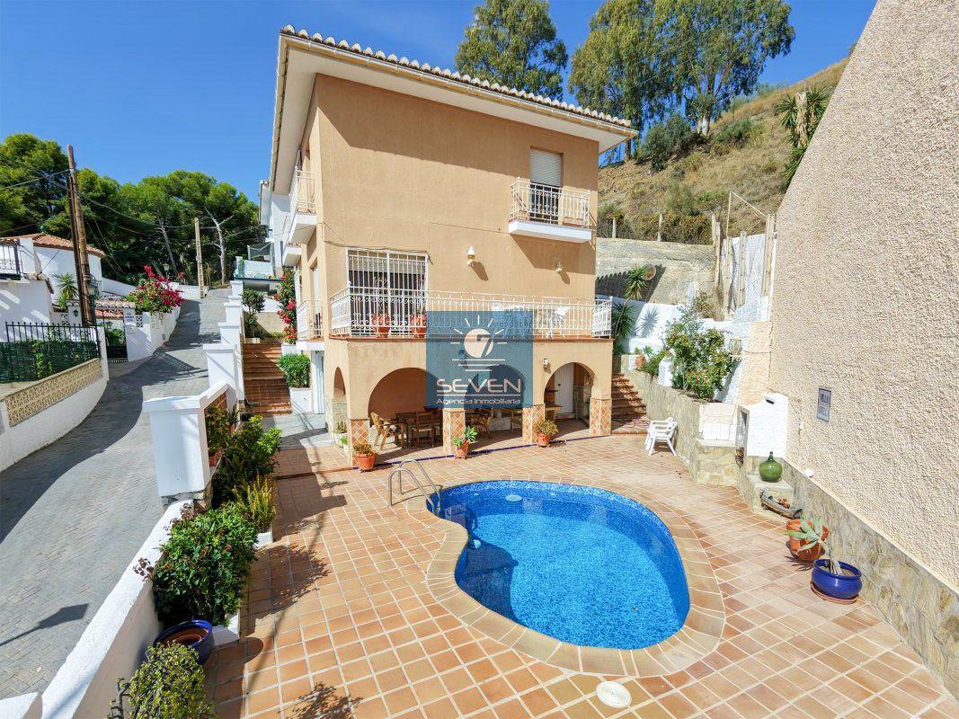 Chalet for Sale in Almuñécar