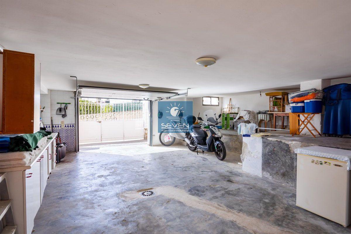 Chalet for Sale in Almuñécar