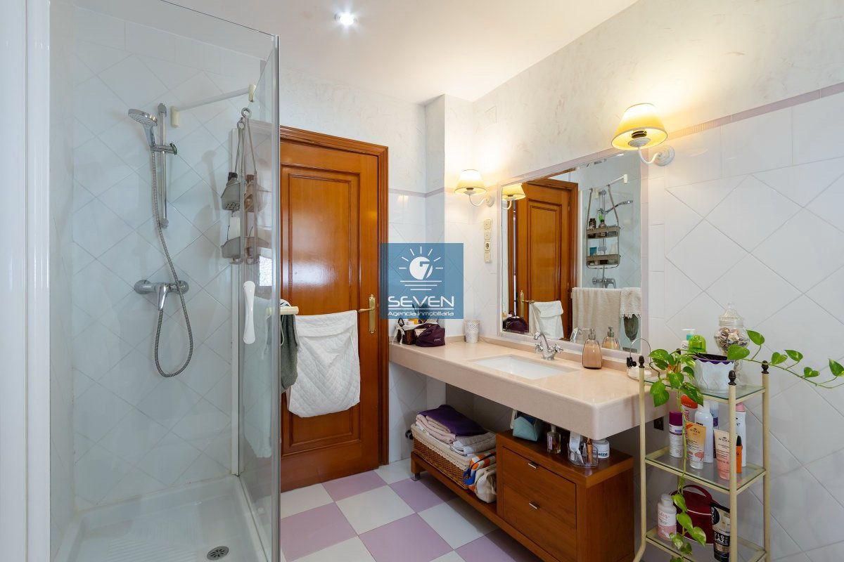 Chalet for Sale in Almuñécar