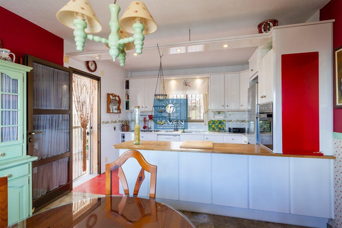 Chalet for Sale in Almuñécar