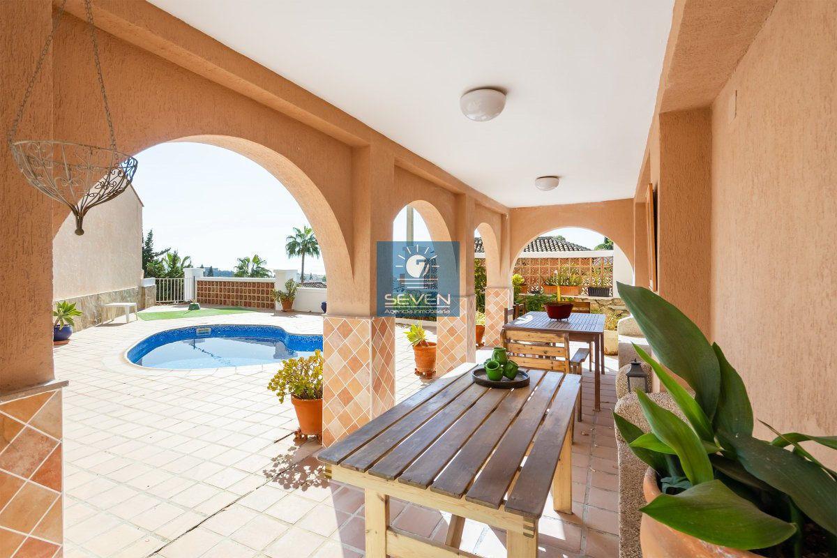 Chalet for Sale in Almuñécar