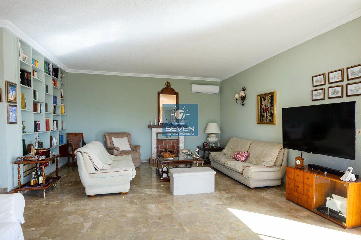 Chalet for Sale in Almuñécar