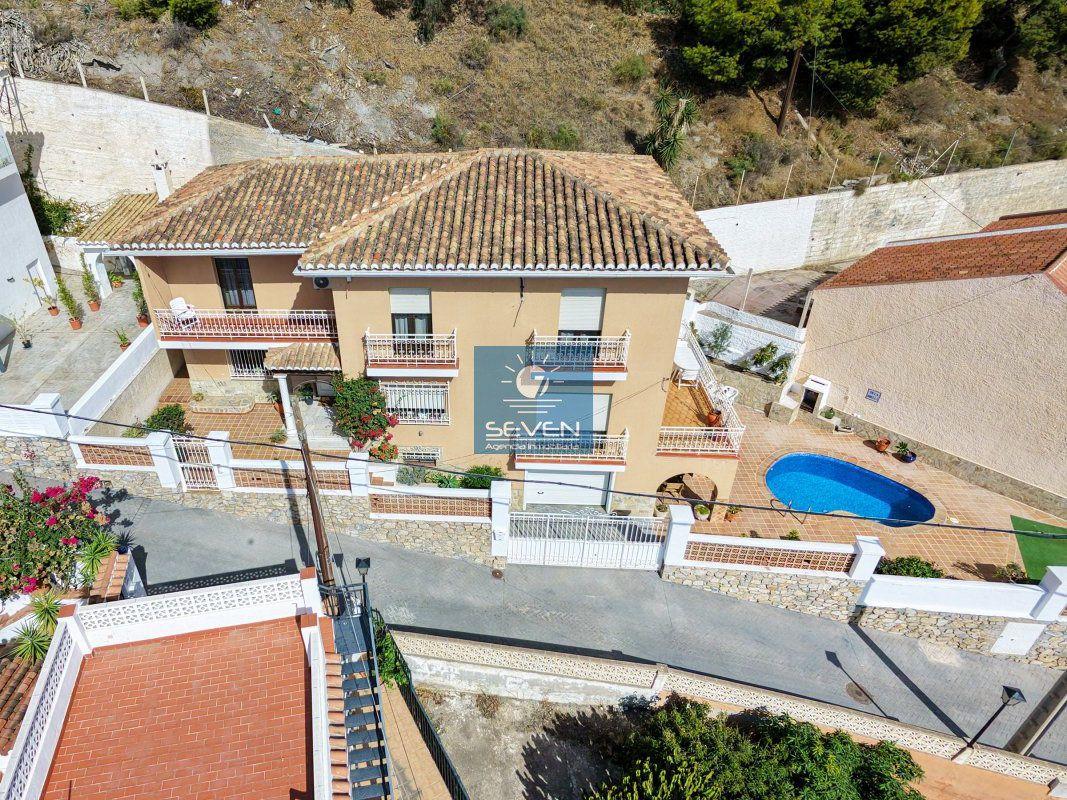 Chalet for Sale in Almuñécar