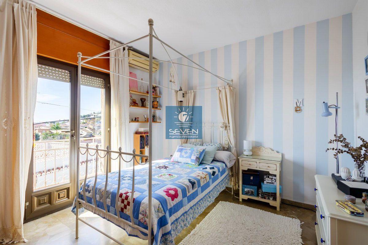 Chalet for Sale in Almuñécar