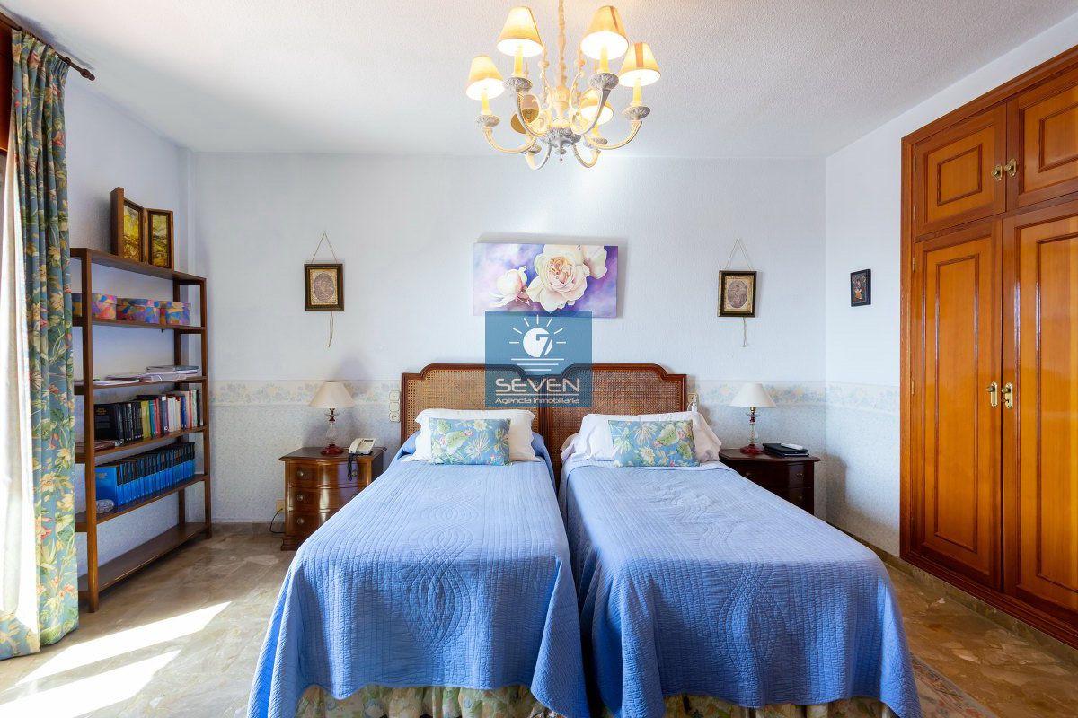 Chalet for Sale in Almuñécar