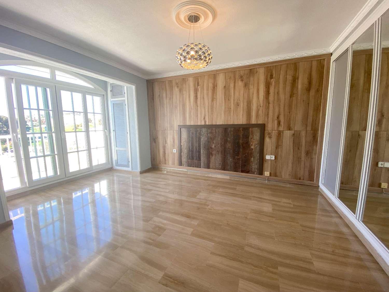 Duplex for Sale in Fuengirola
