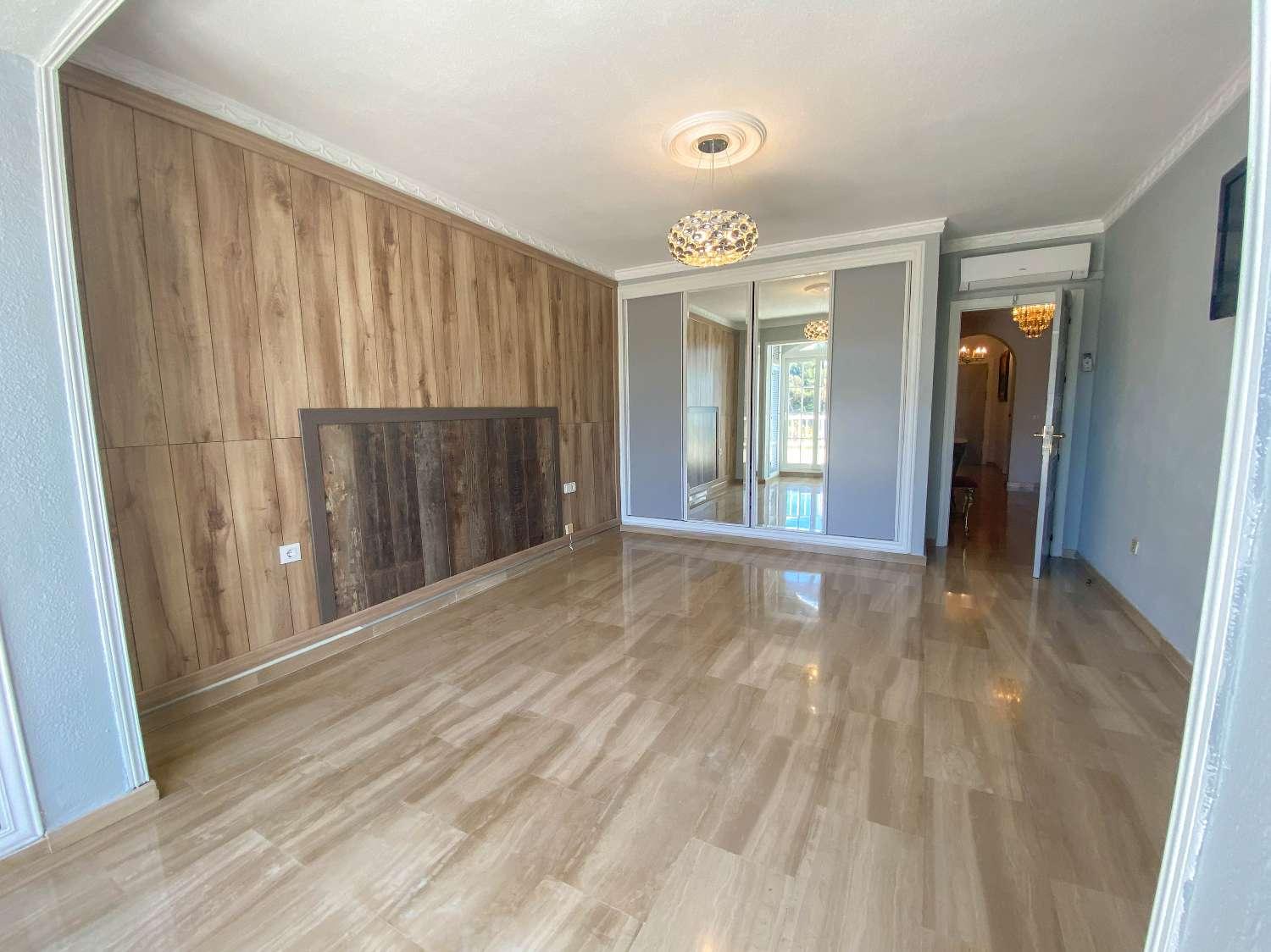 Duplex for Sale in Fuengirola
