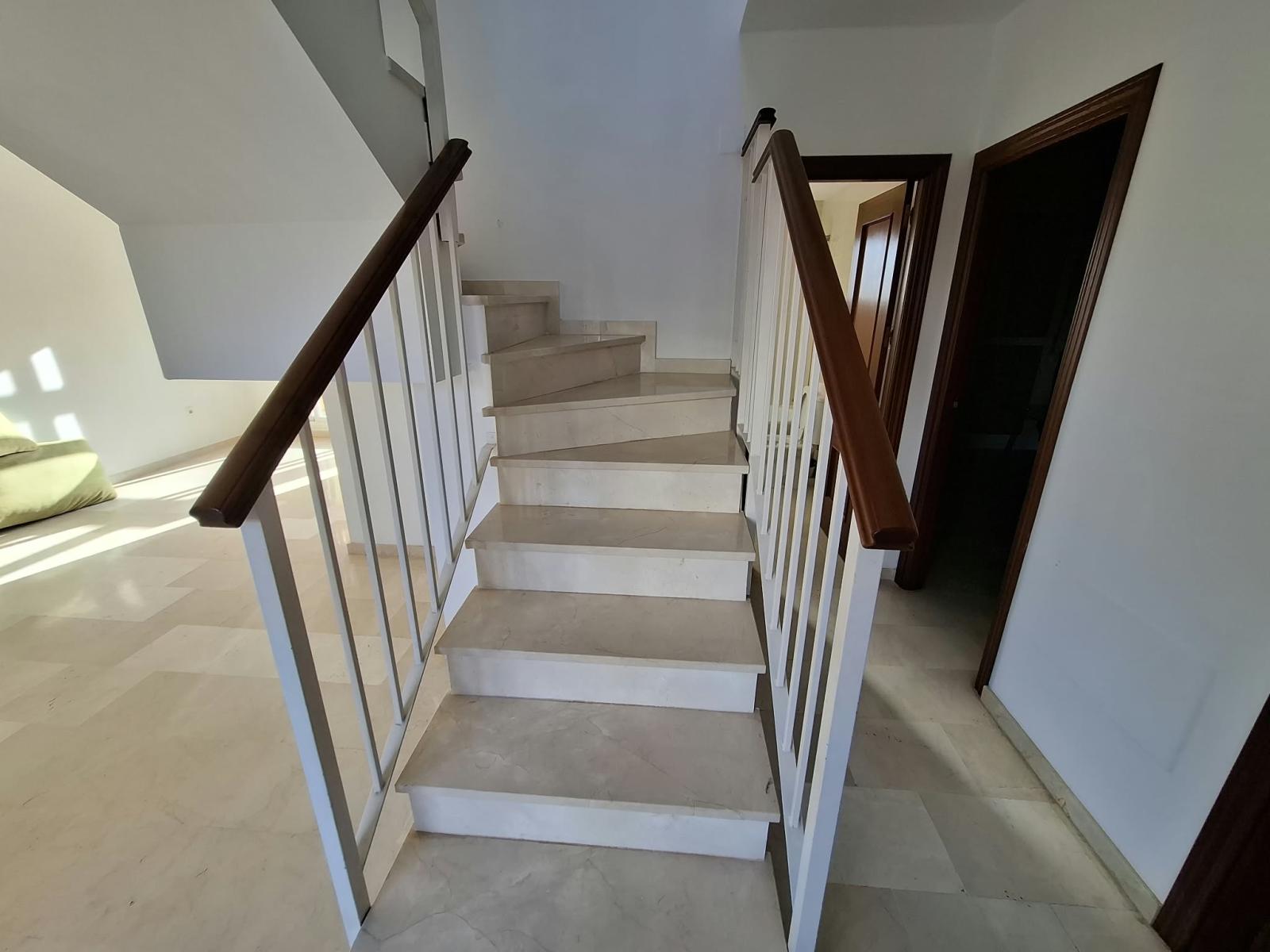 Duplex for Sale in Benalmádena