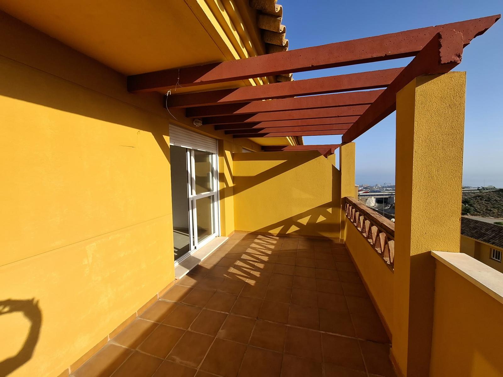 Duplex for Sale in Benalmádena