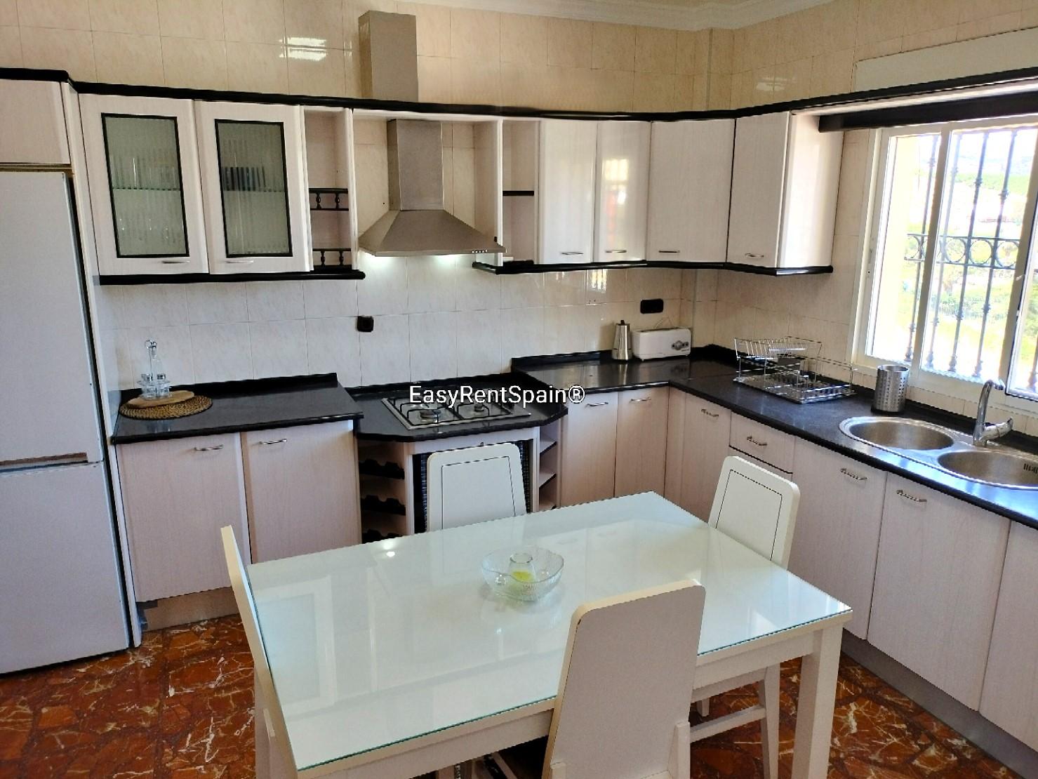 Villa for Rent in Álora