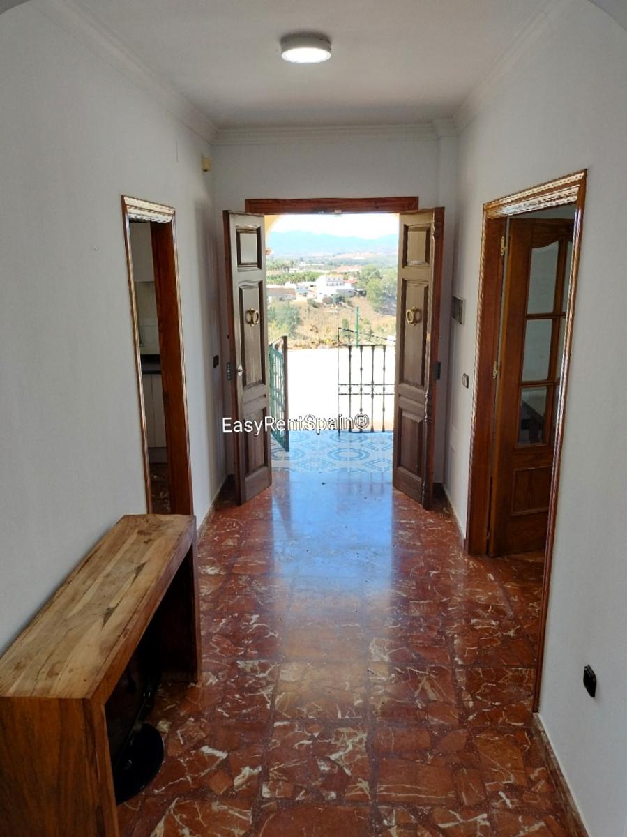 Villa for Rent in Álora