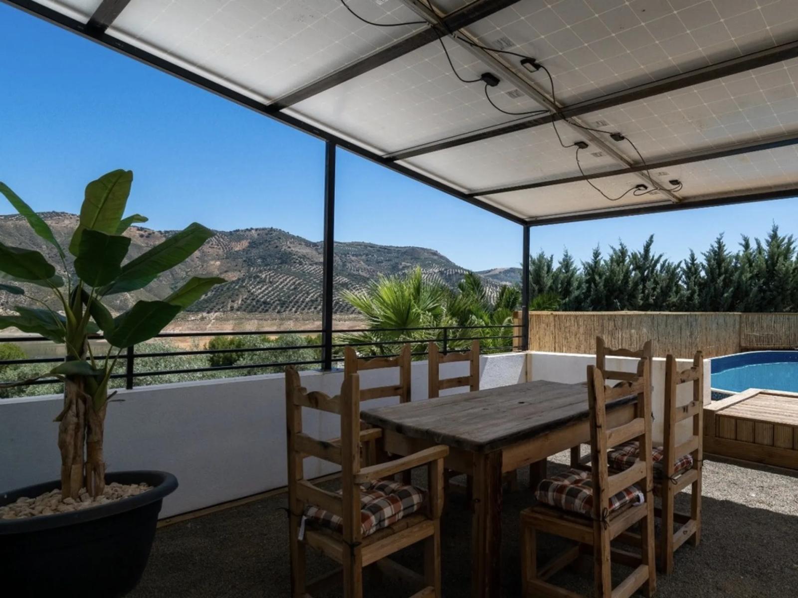 Casa en Venta en Iznájar