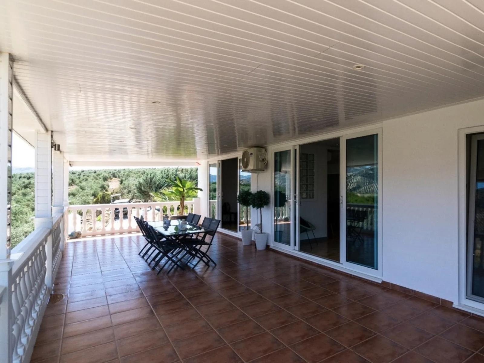 Casa en Venta en Iznájar