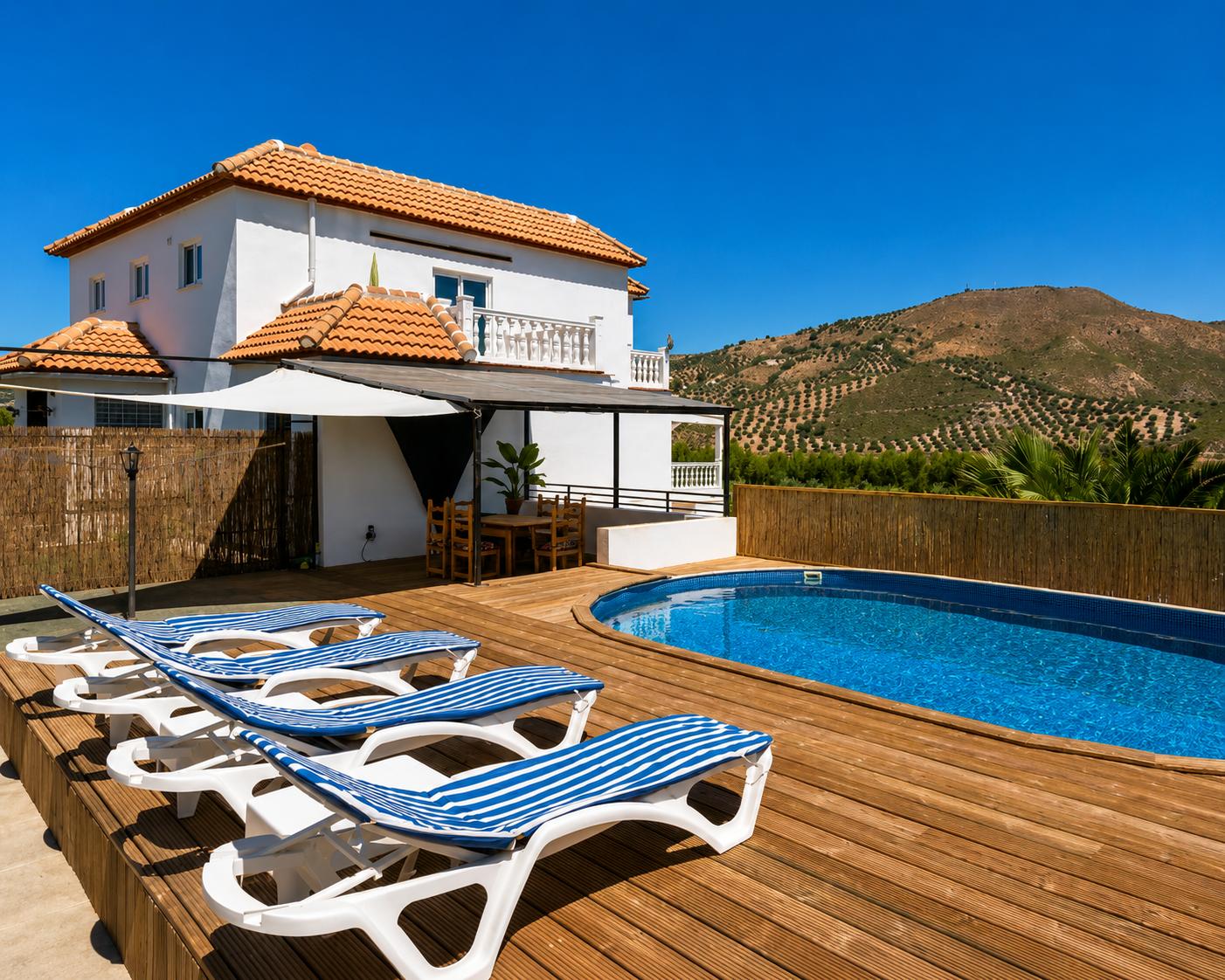 Casa en Venta en Iznájar