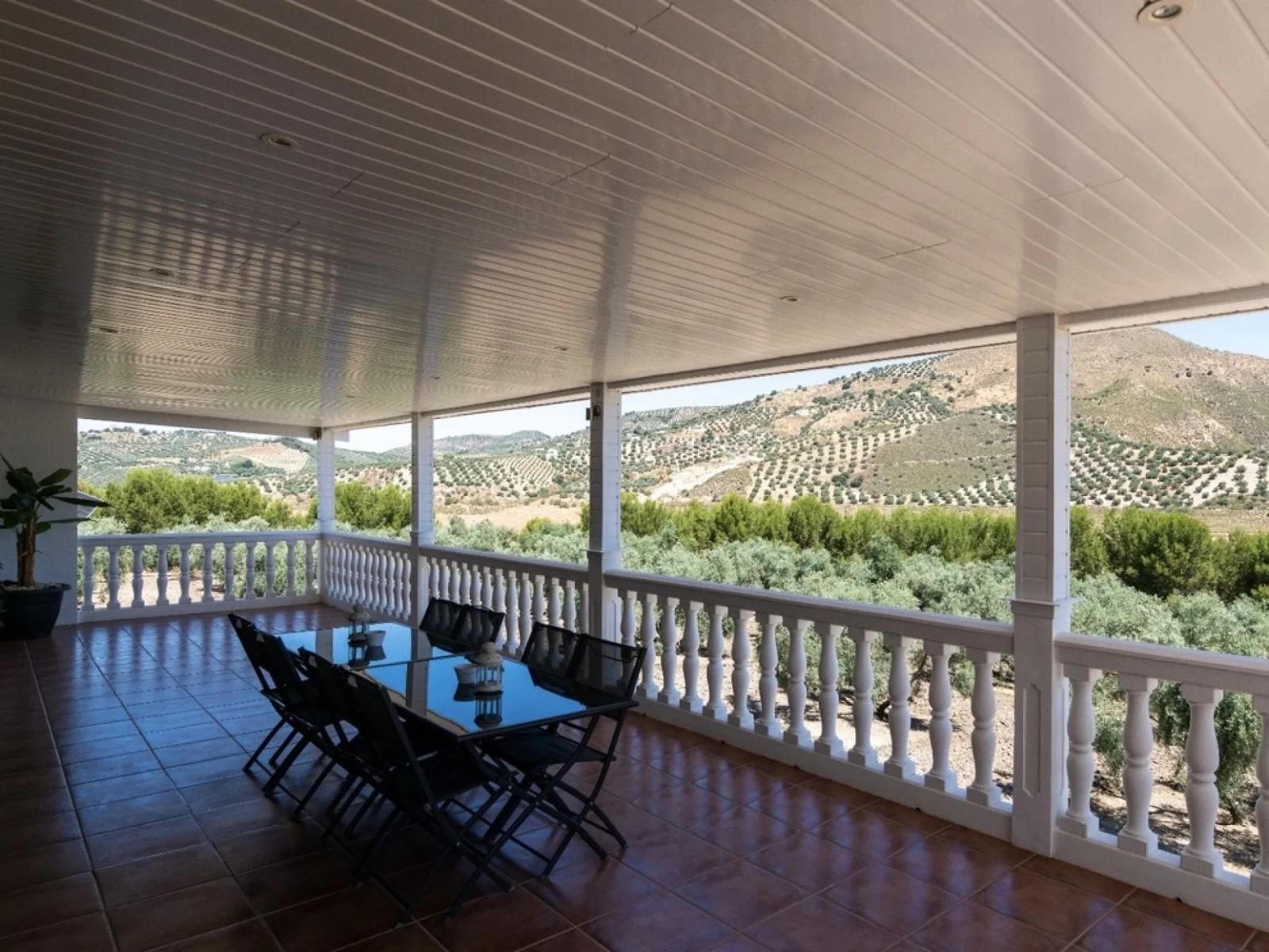 Casa en Venta en Iznájar