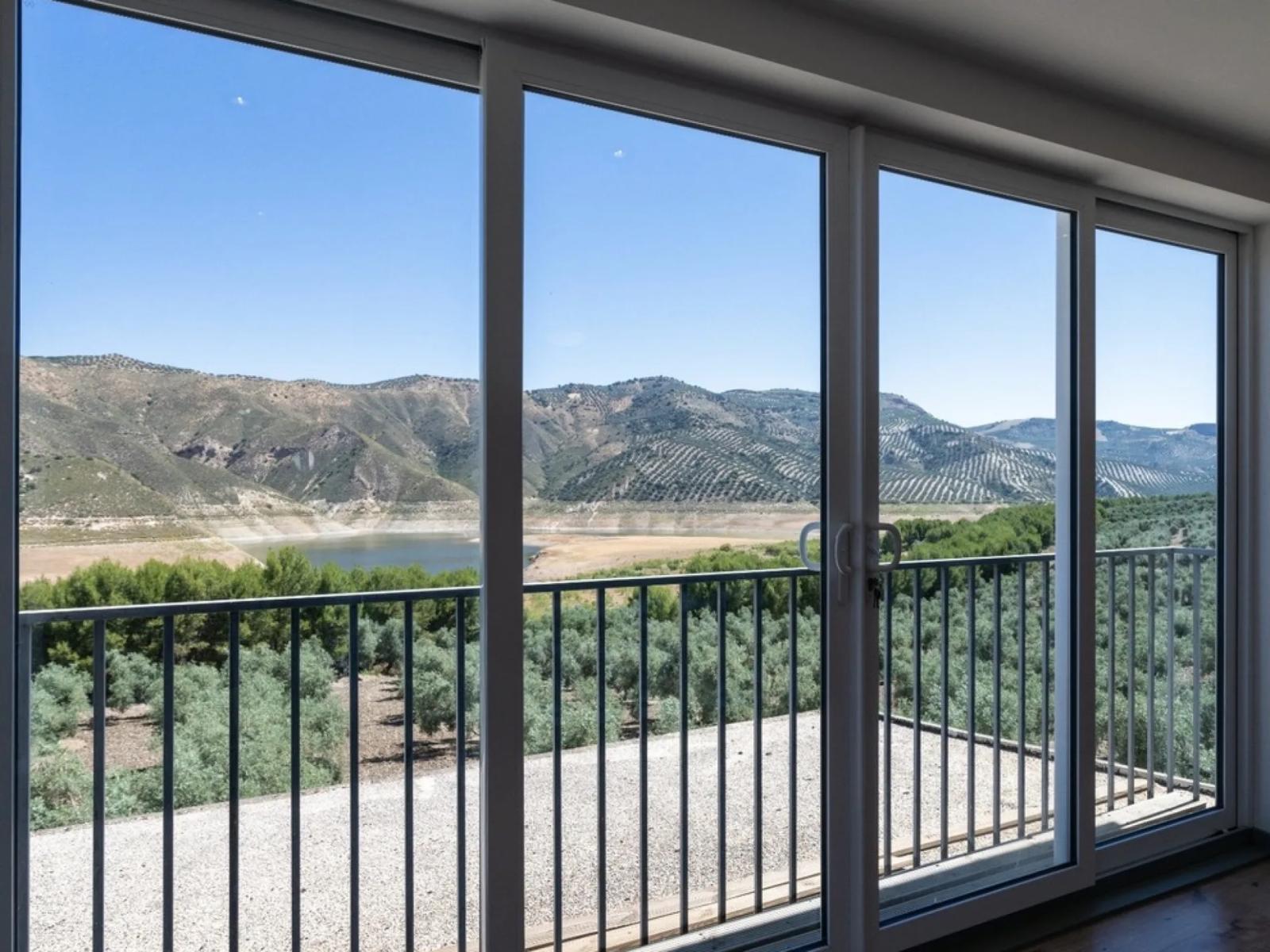 Casa en Venta en Iznájar