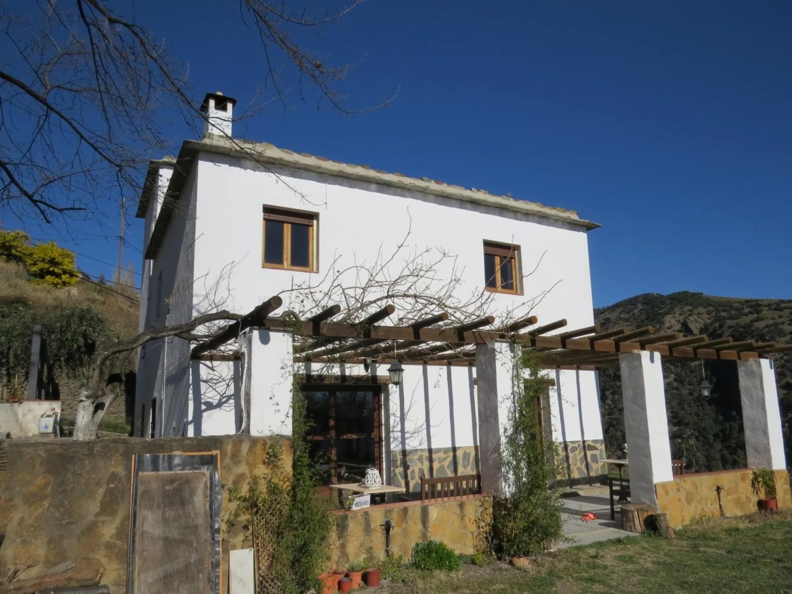 House for Sale in Bérchules