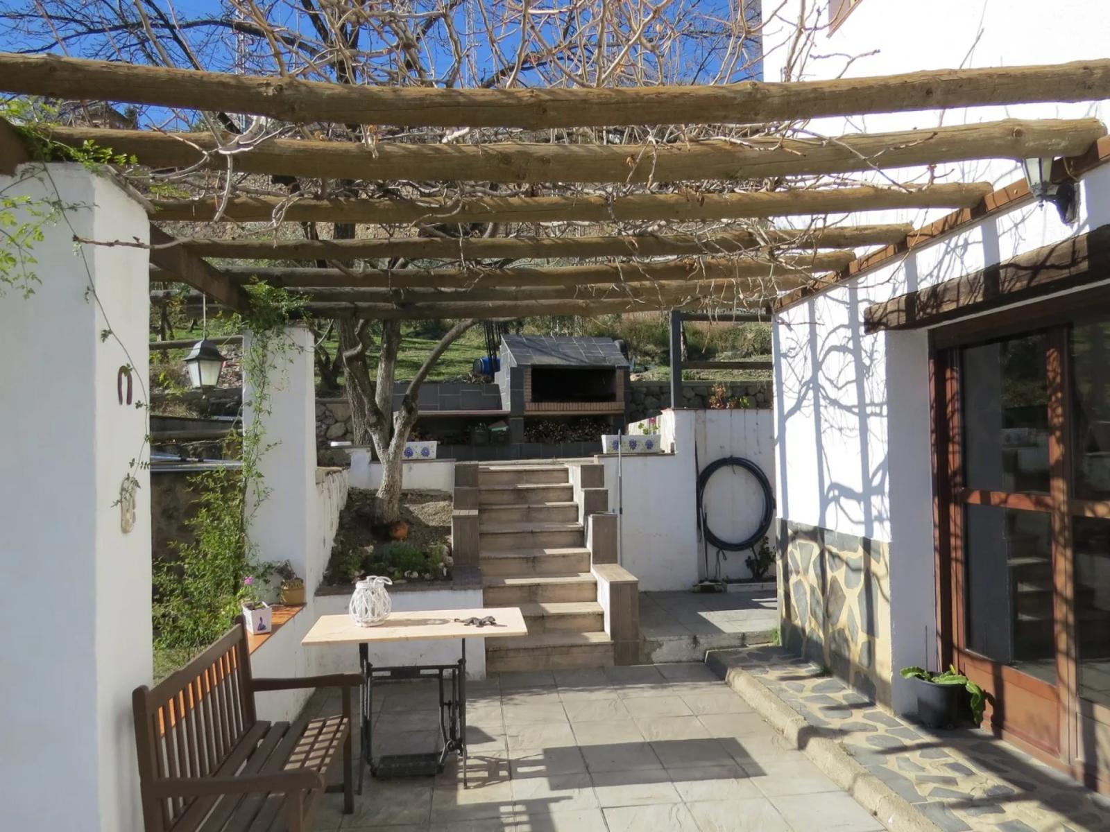 House for Sale in Bérchules