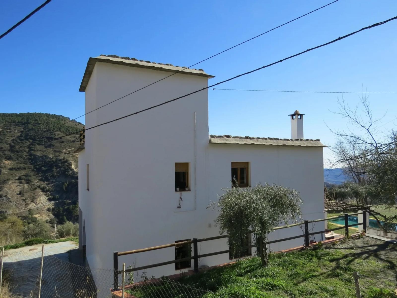 House for Sale in Bérchules
