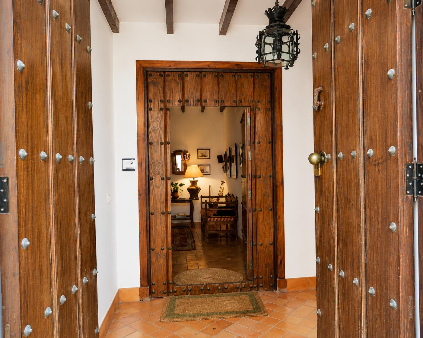 House for Sale in Osuna