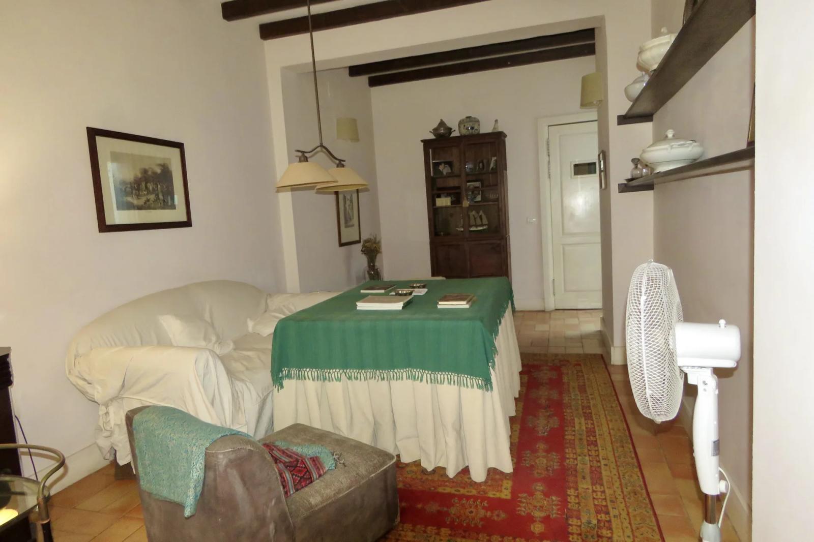 House for Sale in Osuna