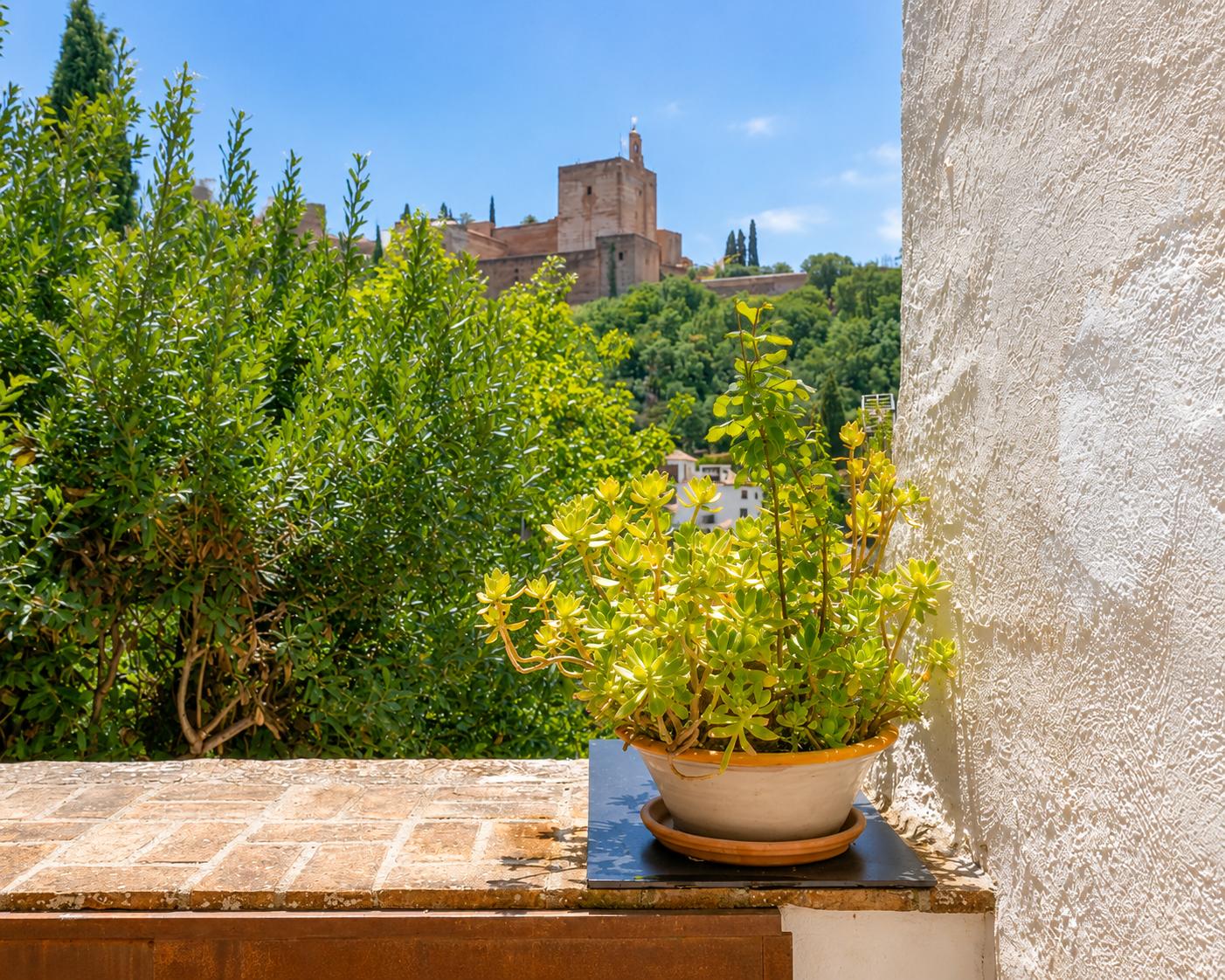 House for Sale in Granada