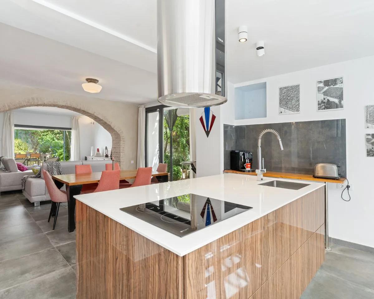House for Sale in Granada
