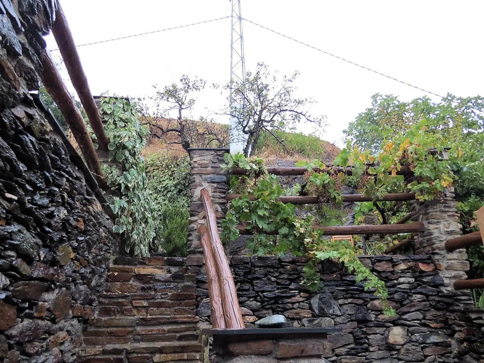 House for Sale in Bérchules