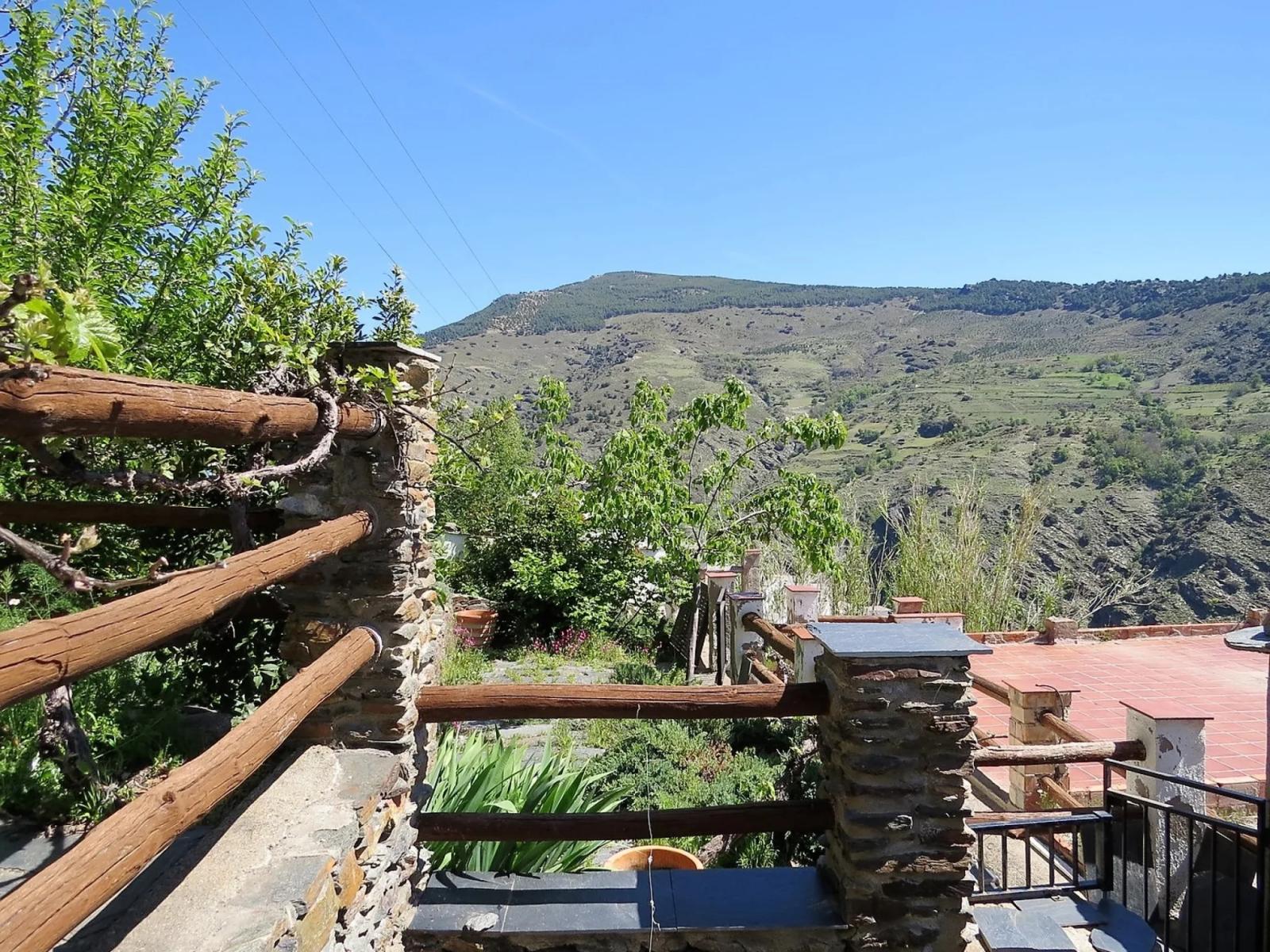 House for Sale in Bérchules