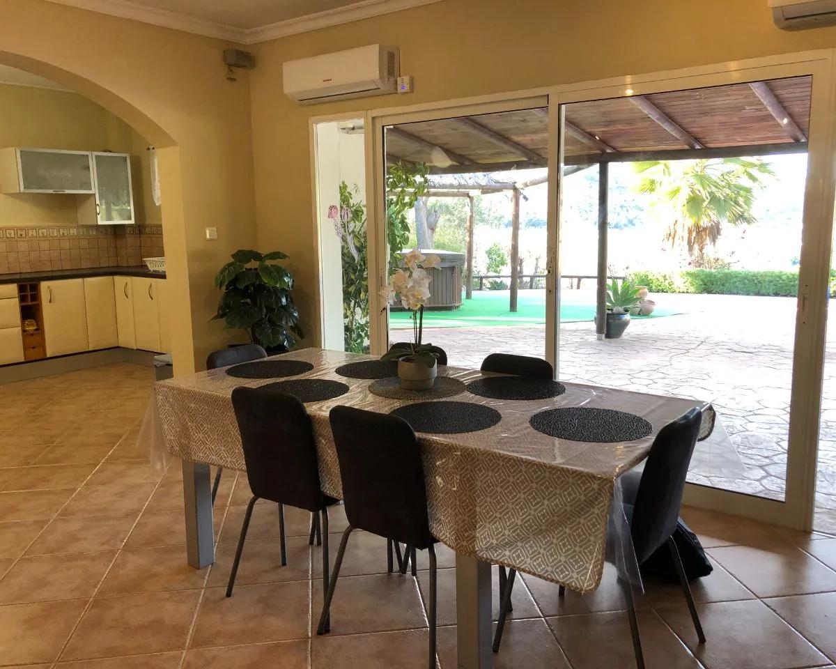 House for Sale in Valle de Abdalajís