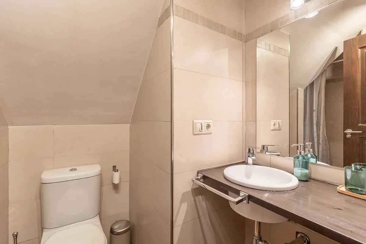 House for Sale in Granada