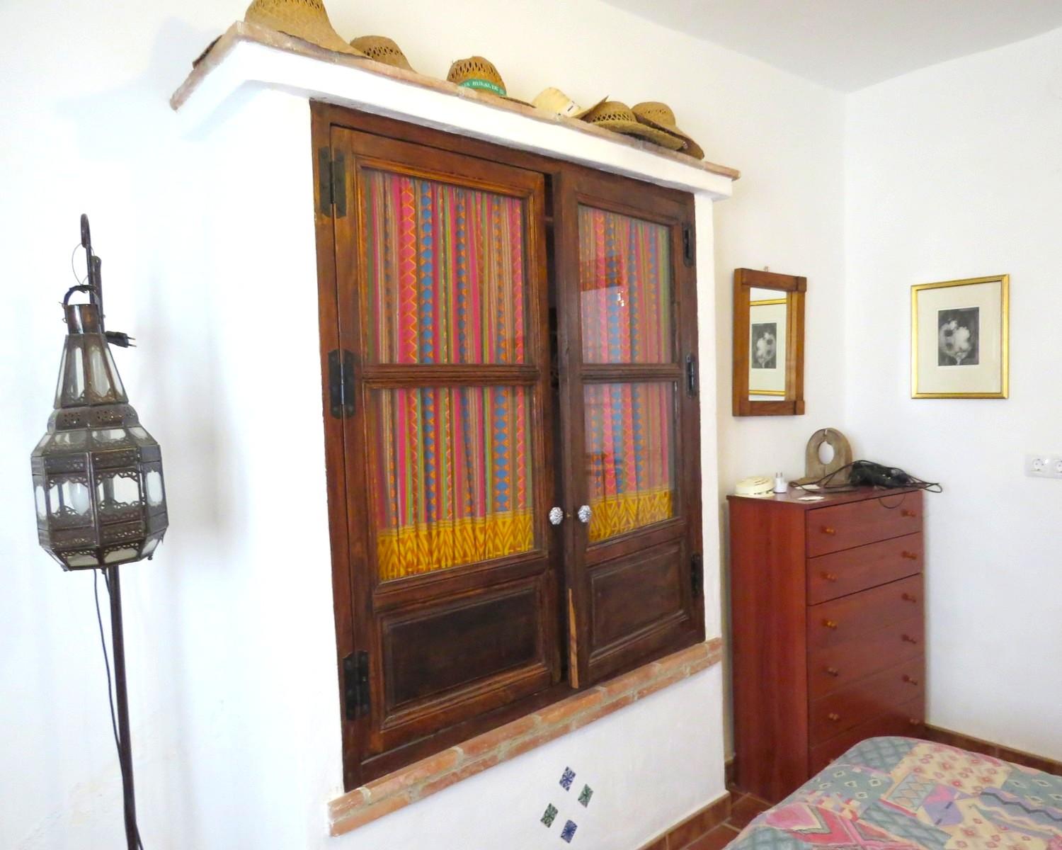 House for Sale in Cádiar