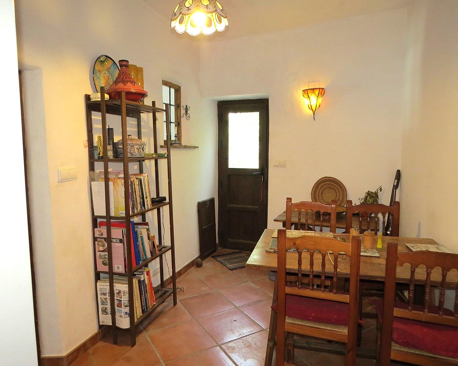 House for Sale in Cádiar