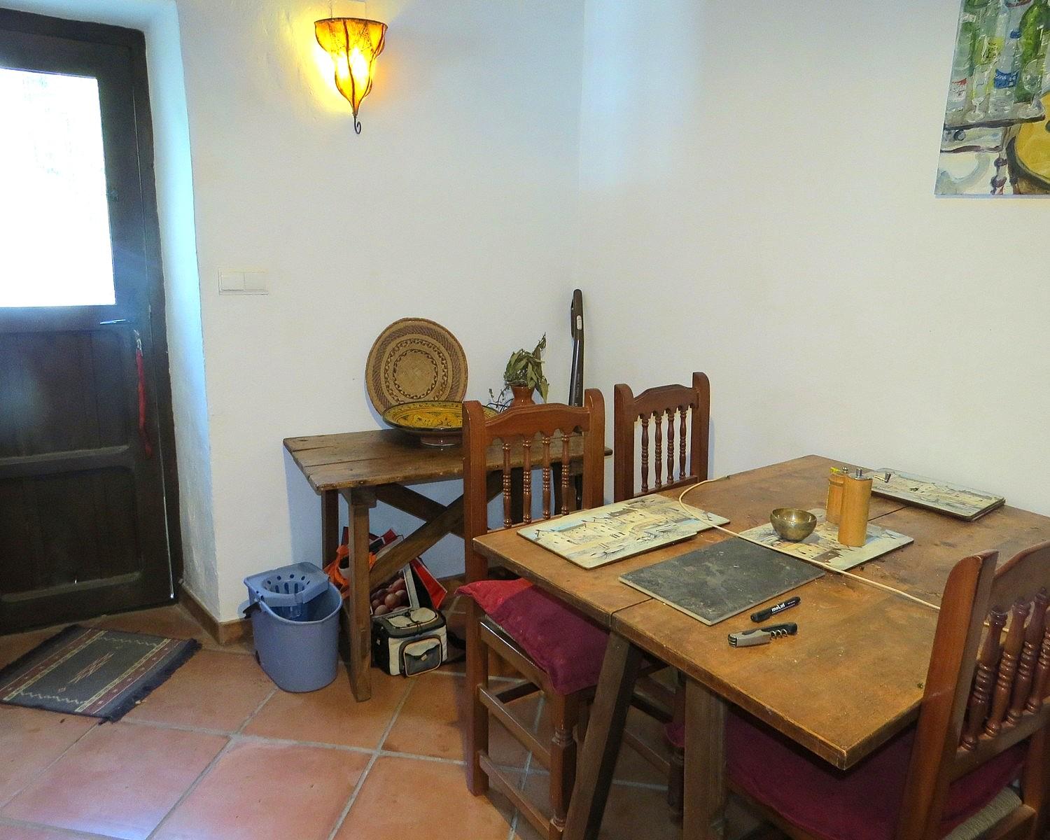 House for Sale in Cádiar