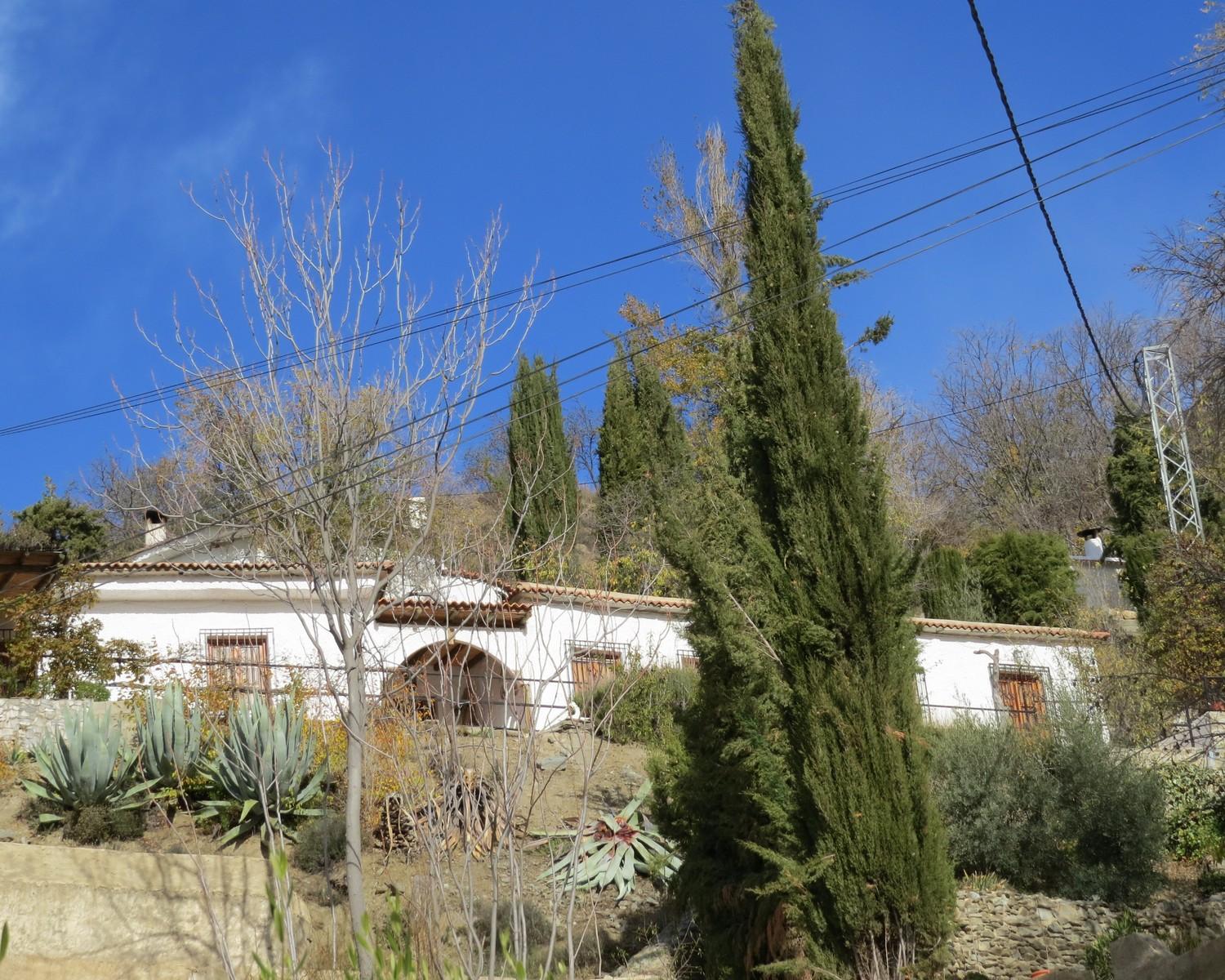 House for Sale in Válor
