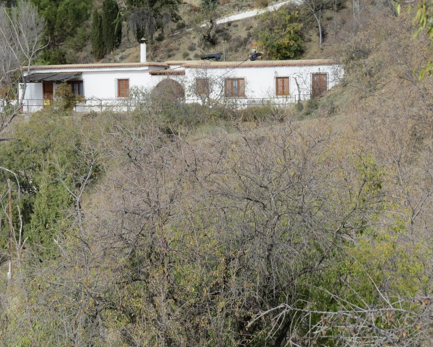 House for Sale in Válor