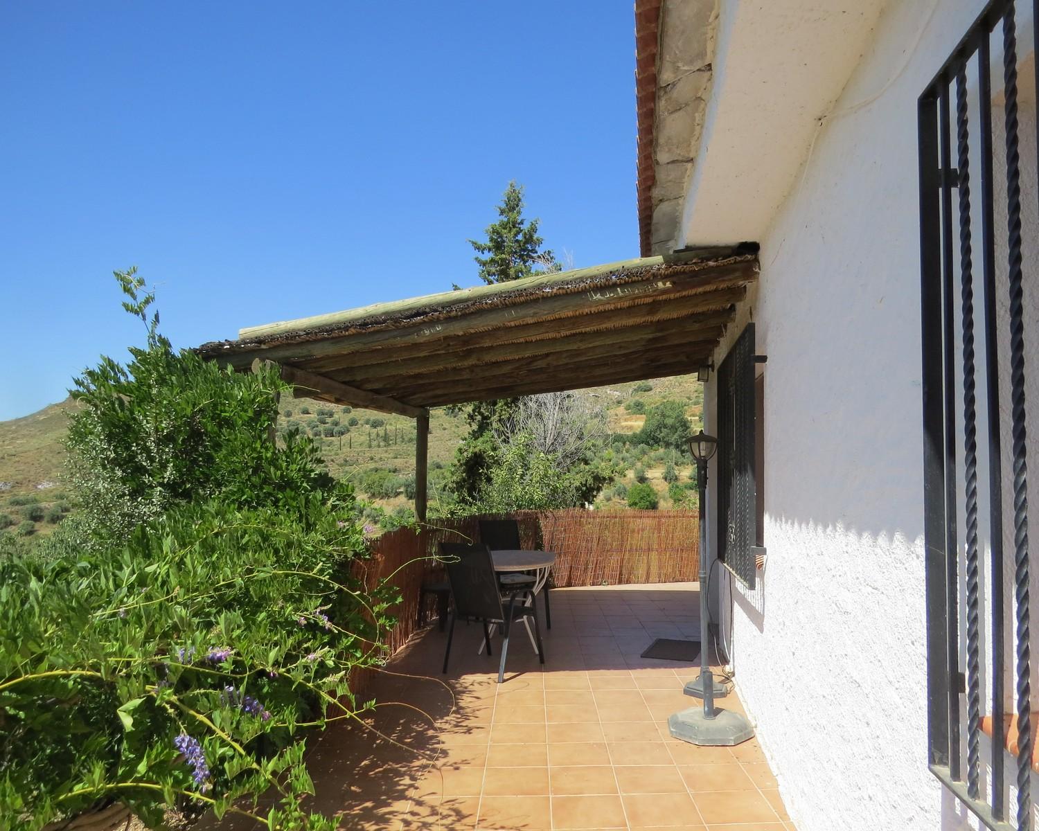 House for Sale in Válor