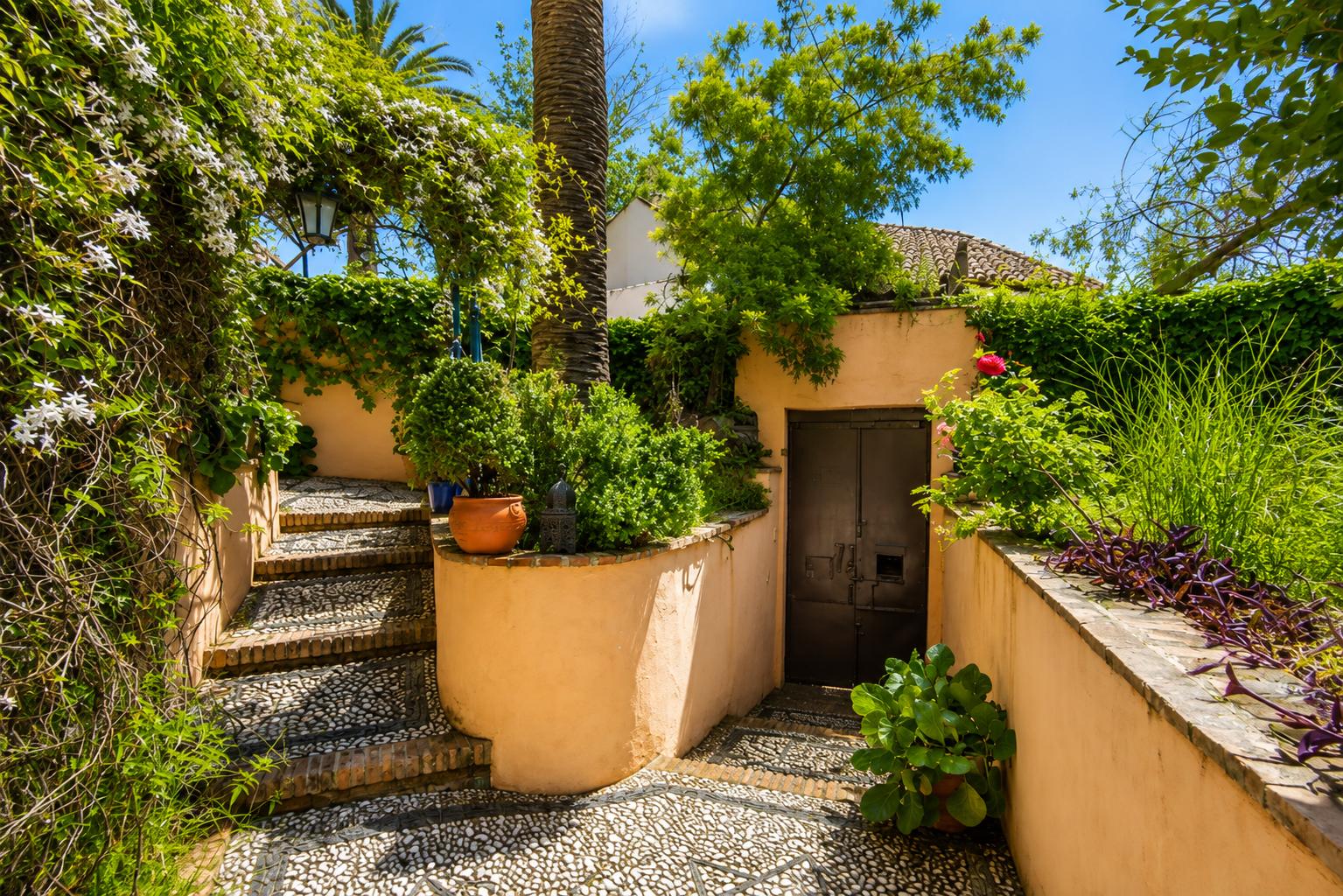 House for Sale in Granada