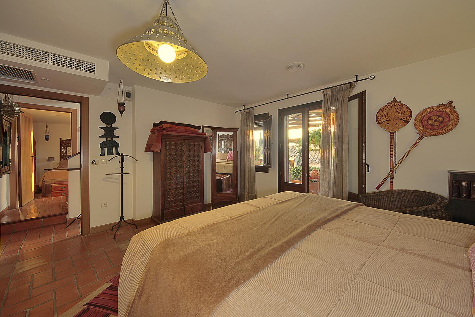 House for Sale in Granada