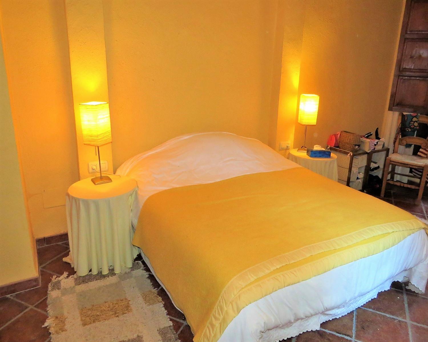 House for Sale in Cádiar