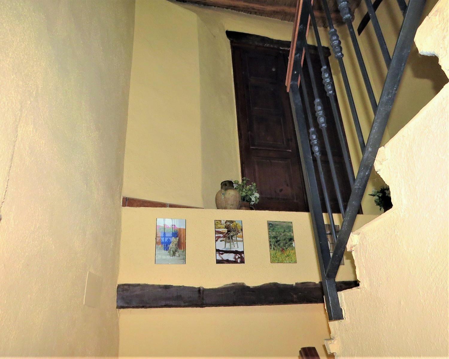 House for Sale in Cádiar