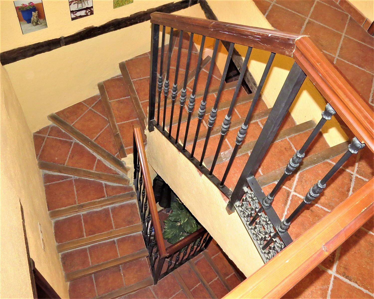 House for Sale in Cádiar