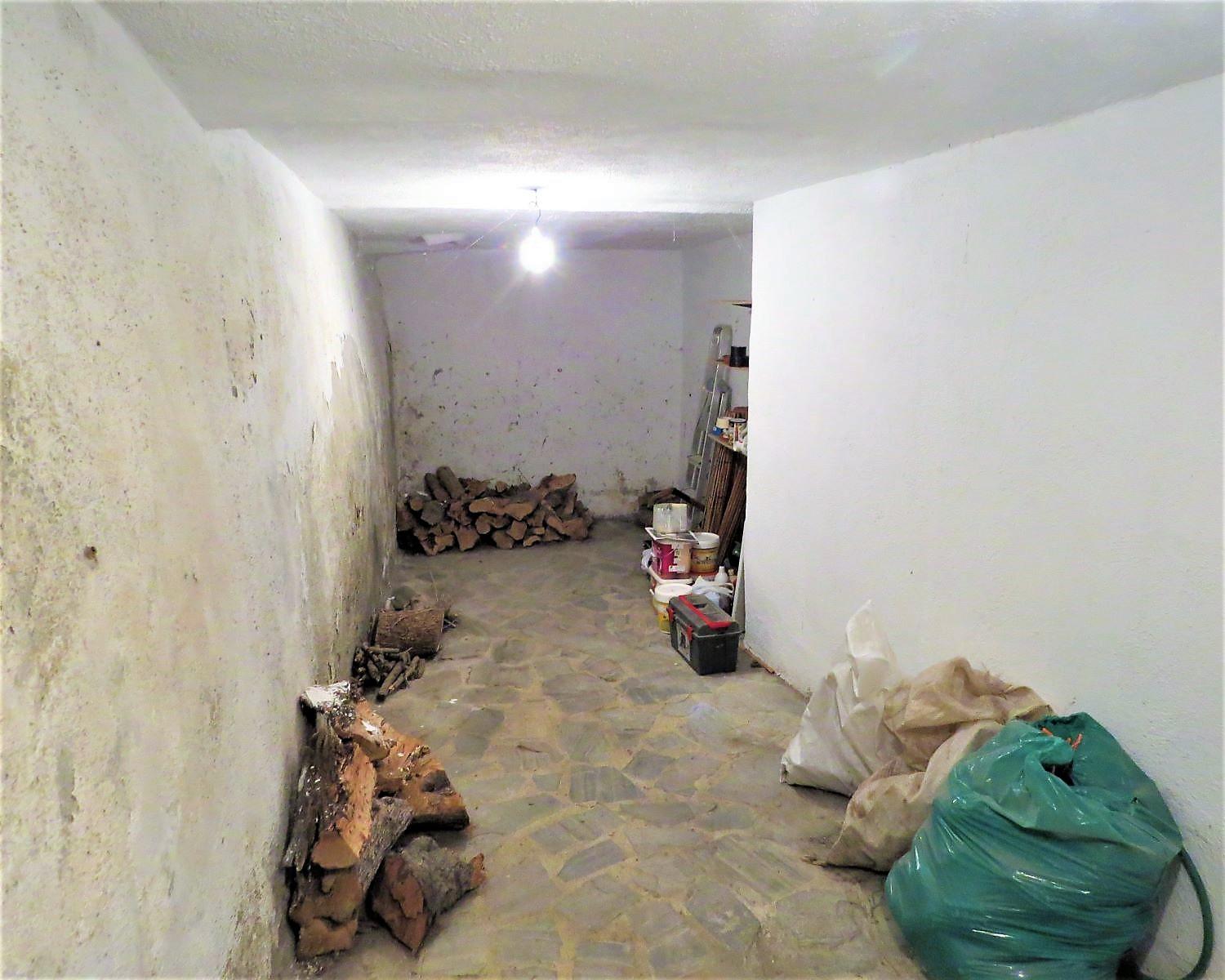 House for Sale in Cádiar